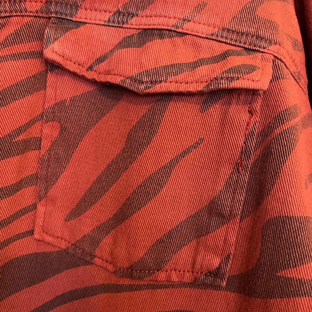 LEA & Viola Denim Jacket - Picture 5 of 8